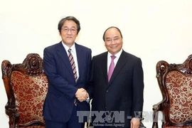 Le PM Nguyên Xuân Phuc salue les liens avec le Japon et la Hongrie