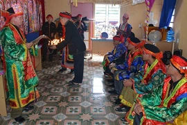 Le câp sac, cérémonie de passage à l’âge adulte des Dao, postule à l’UNESCO