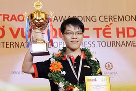 Lê Quang Liêm rafle le 7e Tournoi international d’échecs HDBank
