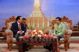 Hanoï et Vientiane renforcent les relations de coopération