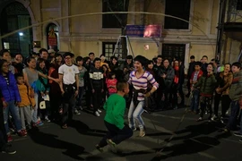 À Hanoi, des jeux folkloriques font la joie des petits et grands