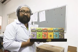 Des fèves aux tablettes, les faiseurs du chocolat de luxe au Vietnam