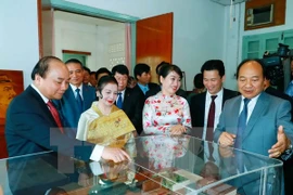 Le Premier ministre Nguyên Xuân Phuc termine sa visite officielle au Laos