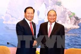 Le PM reçoit le secrétaire du Comité du PCC pour la Région autonome Zhuang du Guangxi