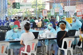 COVID-19: le système de santé thaïlandais s'efforce d'éviter le risque de surcharge