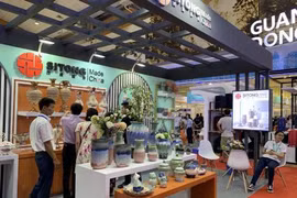 Ouverture de la foire import-export du Guangdong (Chine) à Hanoi