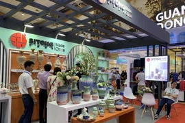 Ouverture de la foire import-export du Guangdong (Chine) à Hanoi