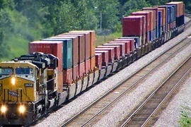 Exploiter des trains de conteneurs Vietnam-Kazakhstan
