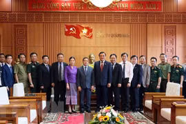 Promotion des échanges commerciaux entre des localités vietnamiennes et lao