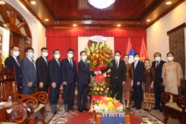 Les dirigeants de la ville de Da Nang félicitent le Laos à l'occasion de la fête Boun Pimay