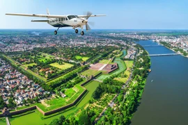 Contempler la beauté de Hue-Da Nang à bord d’un aéroglisseur