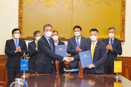 Sun Group et Vietnam Airlines soutiennent le transport de citoyens vietnamiens évacués d'Ukraine 