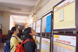 Une exposition des documents sur Hoang Sa et Truong Sa s'ouvre à Ho Chi Minh-Ville