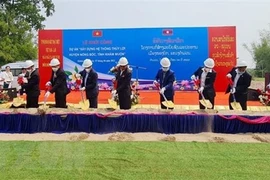 Le Vietnam aide le Laos dans le développement de son système d'irrigation