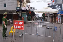 COVID-19 : MIEUX VAUT PRÉVENIR QUE GUÉRIR