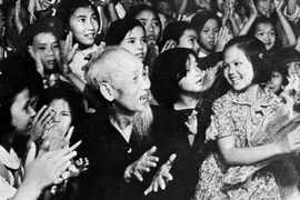 Célébration du 133e anniversaire du Président Ho Chi Minh 