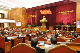 Le 10e Plénum du Comité central du Parti se tient à Hanoi