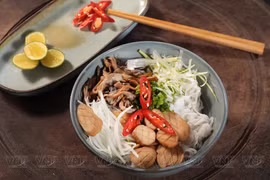 Déguster du pho végétarien à Hanoï 