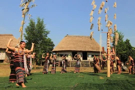 De nombreuses activités culturelles au village culturel et touristique des ethnies du Vietnam