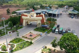 Assister des entreprises vietnamiennes dans l’exportation des marchandises vers le Laos