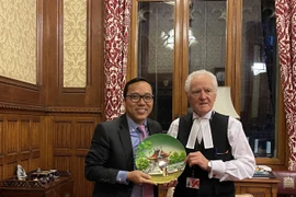 Le Vietnam et le Royaume-Uni promeuvent leur coopération parlementaire