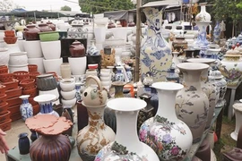 Ancien marché de la céramique sur les terres de Thang Long
