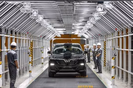 Créer un cadre juridique complet pour développer l'industrie auxiliaire