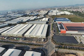 Près de 10.000 milliards de dongs pour la construction de quatre ZI