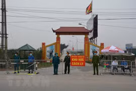 La presse internationale analyse de premiers succès du Vietnam dans le combat de COVID-19