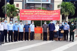 COVID-19 : Thua Thien-Hue soutient Savannakhet (Laos) en matériel médical 