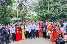 Les Viet- kieu de 23 pays célèbrent la fête des rois Hung 2023