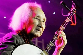 Nguyên Vinh Bao, un amour centenaire pour la musique