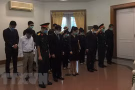 Dernier hommage rendu à l’ancien secrétaire général du Parti Le Kha Phieu à l’étranger