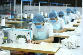 Le nombre des travailleuses occupant des emplois informels augmente au 1er trimestre
