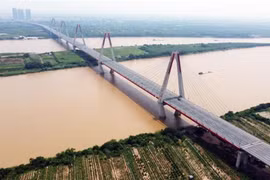 Hanoï va construire de beaux ponts sur le fleuve Rouge