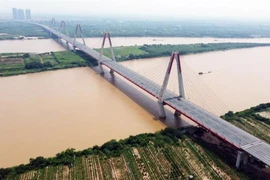 Hanoï va construire de beaux ponts sur le fleuve Rouge