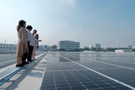 Mise en service d’un projet de toiture photovoltaïque à l’aéroport de Tan Son Nhat