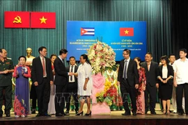 Le 60e anniversaire de la révolution du Cuba célébré à Ho Chi Minh-Ville