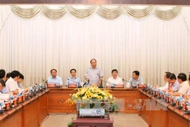 Le PM Nguyen XUan Phuc sur le front de la sécurité alimentaire