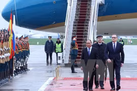 Le PM Nguyên Xuân Phuc entame sa visite officielle en Russie