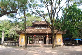 Découvrir la pagode Con Son