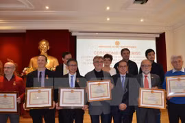 Amitié: Plusieurs collectifs et particuliers français à l’honneur