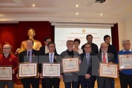 Amitié: Plusieurs collectifs et particuliers français à l’honneur