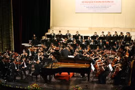 Un millier de talents artistiques seront formés à l’étranger