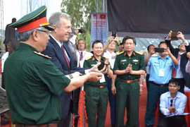 Présentation des résultats de la décontamination de dioxine dans l’aéroport de Da Nang