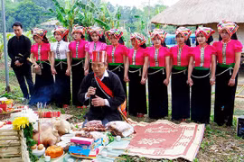 Rituel d’invocation du bonheur des Thai à Son La