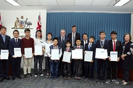 Des élèves vietnamiens honorés à l’ambassade d’Australie 