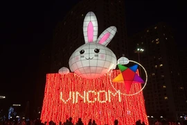 Hanoï : la plus grande lanterne en forme de «lapin» du Vietnam