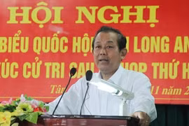 Des dirigeants du Parti et de l’État rencontrent des électeurs locaux