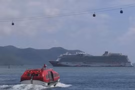 2.000 croisiéristes étrangers visitent la baie de Nha Trang